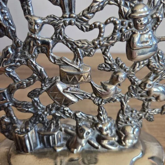 Vintage Elegance silver plated Christmas tree candleholder. Holiday decor. - Picture 5 of 7